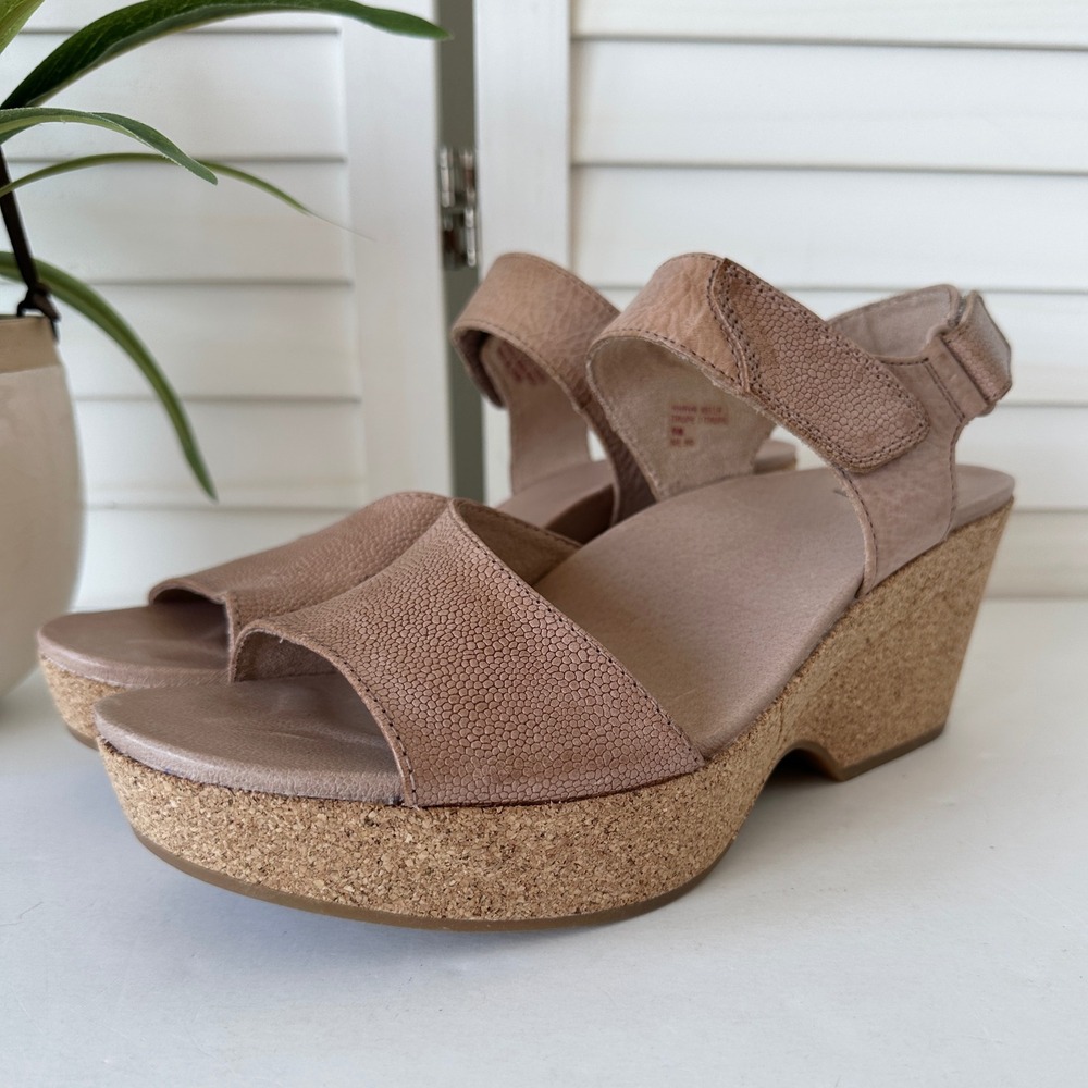 Earth Khaya Kella Taupe‎ Brown Leather Cork Wedge Platform Sandal Shoe Size 9M